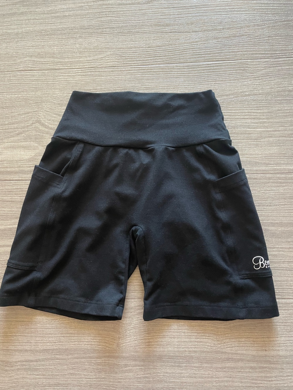 Bombshell sportwear pocket biker shorts